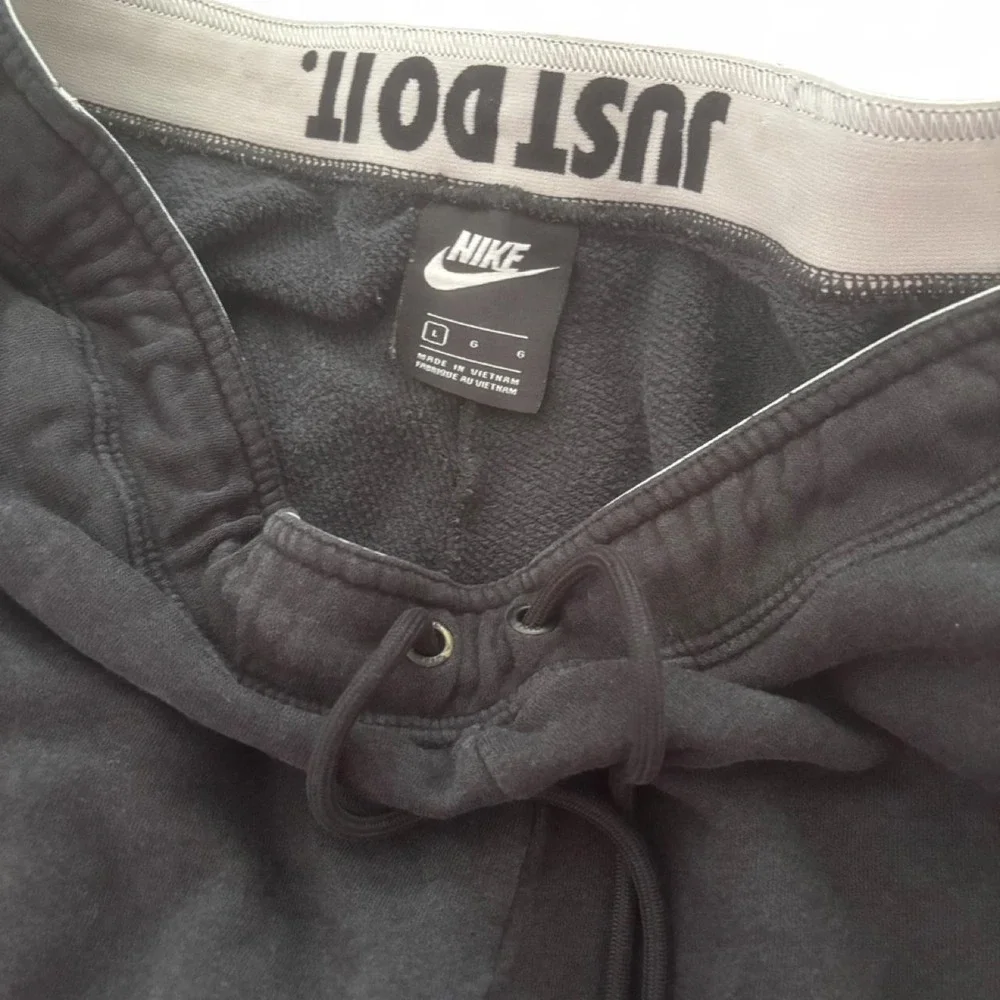 Nike sportswear club